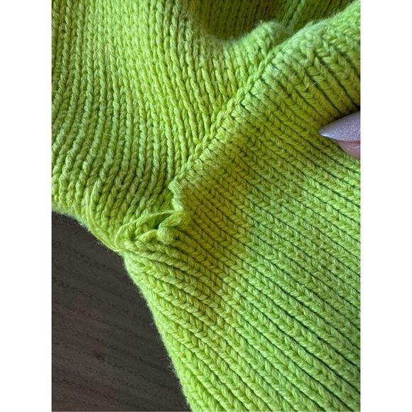 Velvet by Graham & Spencer Avalon Neon Sweater Tank Large *Flawed Gem* - Picture 9 of 10